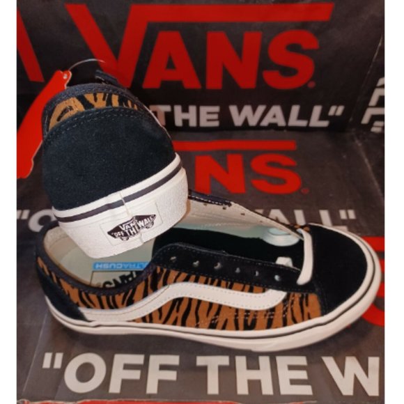 Vans Style 36 Decon Sf (Animal Stripes) Black Marshmallow Womens 5.5 VNOA5HYR9ZY - Picture 3 of 11